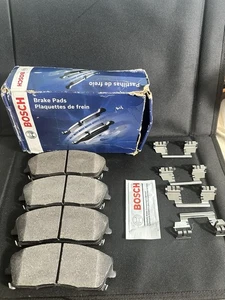 Dodge Chrysler Bosch BE1056H Blue Disc Brake Pad Set with Hardware Open Box - Picture 1 of 5