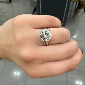 IGI, 4.04CT, F/VVS Lab Grown Round Diamond Solitaire Engagement Ring In Platinum - Picture 1 of 15