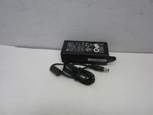 Shenzhen Ferex AC Adapter 12V 5A (FBP060-120S500J1)(5.5*2.5MM)(3 In-Stock) - Picture 1 of 4