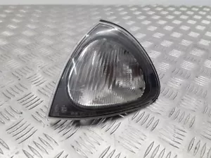 Indicatore di direzione anteriore sinistro Toyota Avensis T22 1999 VEI8523 - Foto 1 di 5