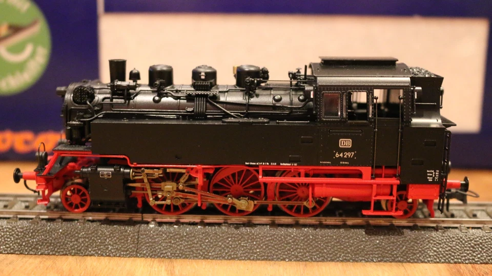 Roco H0 68200 Dampflokomotive BR 64 297 DB ESU Digital DSS OVP für Märklin AC - Bild 1 von 4
