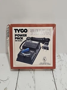 Tyco Scala HO Power Pack, nos, scatola danneggiata sigillata - Foto 1 di 9
