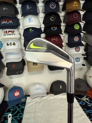 Nike Vapor Pro 4 Plancha de Nike "El Horno" NUEVO en Plástico TT Rígido Derecha Foto 1 de 3