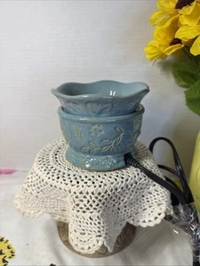 Scentsy Wax Warmer Blue Green Ceramic Excellent Pre-owned Condition - Picture 1 of 6
