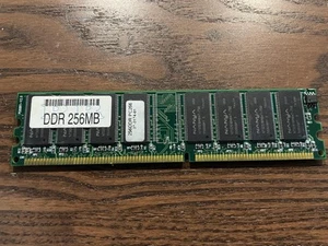 Nanya NT5DS16M8AT-75B – 256MB DDR266MHz / PC2100 – Modulo RAM Usato - Foto 1 di 1