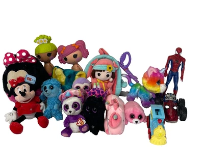 Lote de 18 paquetes de juguetes surtidos - Lalaloopsy, Beannie Boos, Minnie Mouse, etc. Foto 1 de 4