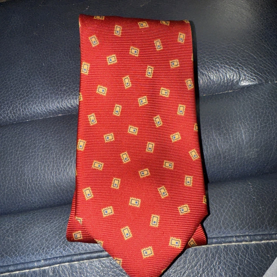 Corbata Luigi Borelli 100% seda. Hecho en Italia. "Sellos amarillos de Borgoña 63"" x 3,5""" Foto 1 de 1