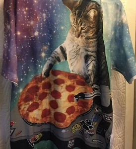 Cat DJ Spinning On Pizza T- Shirt Size Large - Picture 1 of 12
