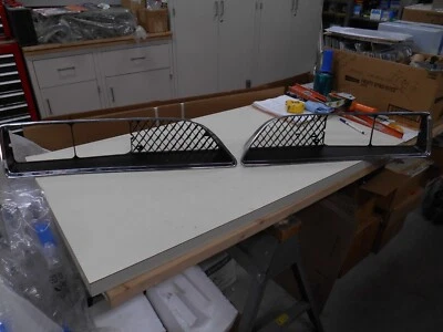 Pontiac 1978 juego de parrilla transmisión automática usado 549365 549366 Foto 1 de 4