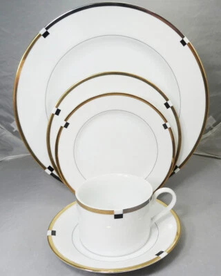 BIJOUX L5546 Mikasa Fine China 5 Piece Place Setting NEW NEVER USED made Japan - Image 1 of 4