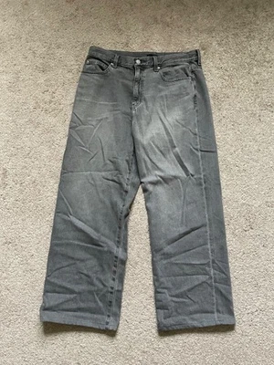 Uniqlo Wide Fit Gray Jeans 32 x 27 - Image 1 of 4