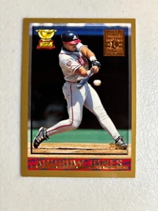 1998 Topps Andruw Jones coniato a Cooperstown #334 Gold Cup - Foto 1 di 2