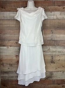 Studio I Light Beige (Off White)lined 2 piece (Skirt & Top) Beaded  - Picture 1 of 17