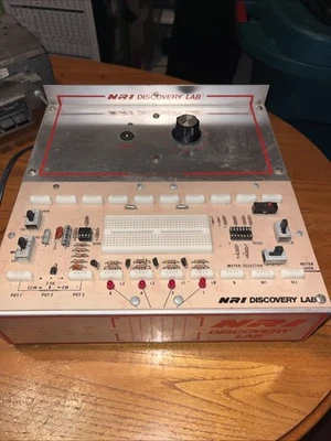 Read Vintage NRI Discovery Lab Electronics Trainer Untested - Image 1 of 4