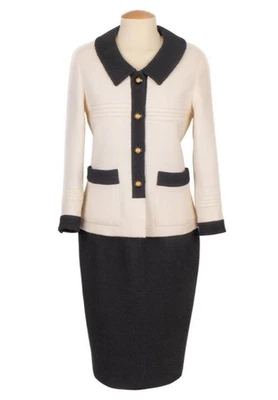 AUTÉNTICO 93A VINTAGE CHANEL FALDA CHAQUETA TRAJE MARFIL/NEGRO TWEED LOGO BOTONES 42 Foto 1 de 4