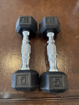 PARES DE PESAS MANCUERNAS HEXAGONALES RECUBIERTAS DE GOMA 5 LBS Foto 1 de 4