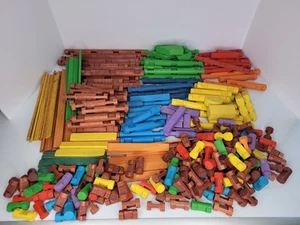 Mixed Lot Of 300+ Vintage Colored Painted Wooden Lincoln Logs & Blocks  - Picture 1 of 19