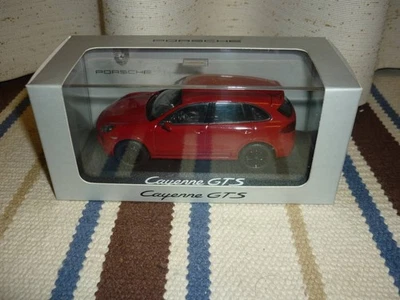 Minichamps 1/43 Porsche Cayenne GTS Red Custom Model Car nuovo - Immagine 1 di 4