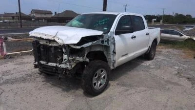 PINZA DE FRENO DELANTERA DERECHA TOYOTA TUNDRA 2007-2015 PASAJERO SEQUOIA 2008-2015 Foto 1 de 4