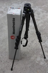 Treppiede Manfrotto 190MF4 in fibra di carbonio - Foto 1 di 5