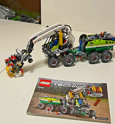 Lego Technik 42080, cosechadora maquinaria forestal - Imagen 1 de 2