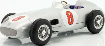 IXO Escala 1:18 Mercedes Benz W196 #8 Juan Manuel Fangio GP de Holanda F1 1955 Foto 1 de 3
