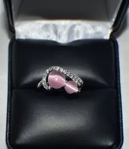 GLAMOROSO ANILLO DE PLATA ESTERLINA CON RECUBRIMIENTO DE PLATINO OJO DE GATO ÓPALO NATURAL DE 1,32 quilates - Imagen 1 de 4
