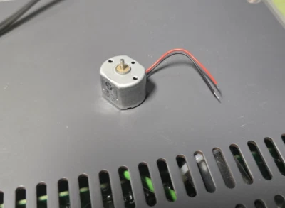 Motor para montaje láser 3V para modelos Denon Minidisc DN-990R / DN-980F Foto 1 de 3