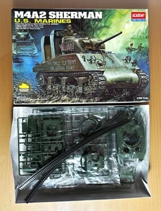 ACADEMY 13203 - M4A2 SHERMAN U.S. MARINES - 1/35 PLASTIC KIT - Picture 1 of 2
