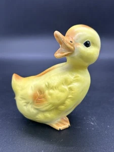 Pato bebé Norcrest vintage patito porcelana amarilla 3,25" alto S11 - Imagen 1 de 6