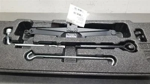 21 2021 TOYOTA VENZA OEM COMPLETE JACK AND TOOL SET WITH INSERT - Picture 1 of 12