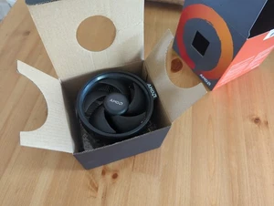 Original AMD Wraith Spire CPU Kühler für Sockel AM4 92mm PWM Lüfter - Bild 1 von 7