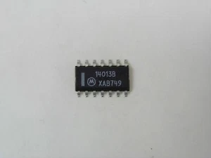 MC 14013 B ci CMS - ic SMD MC14013B ( 4013 ) - Picture 1 of 1