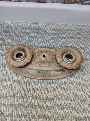  Lámpara de techo de metal pintado de montaje empotrado de la década de 1930 con doble bombilla Foto 1 de 4