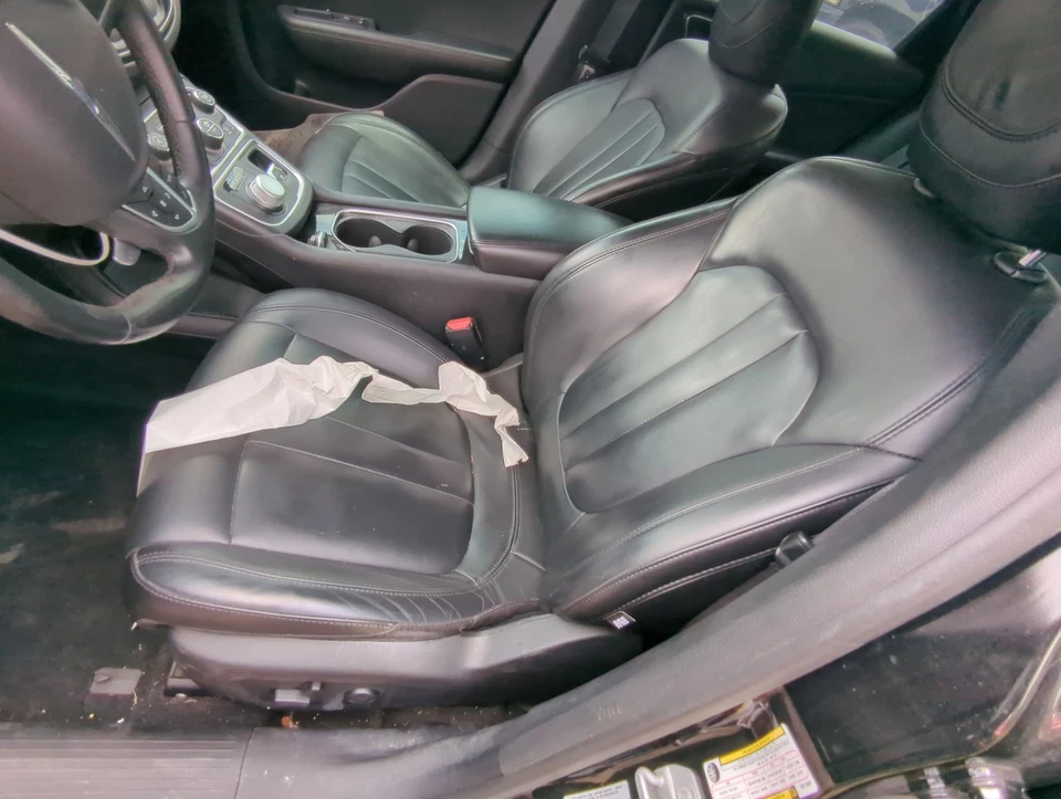 2015-2017 Chrysler 200 Driver Front Seat Oem FCJA0 Foto 1 de 1