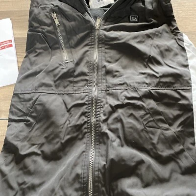 Heated Vest 3 Temperature Levels Us Size Medium With Battery Powerbank/s - Image 1 of 4