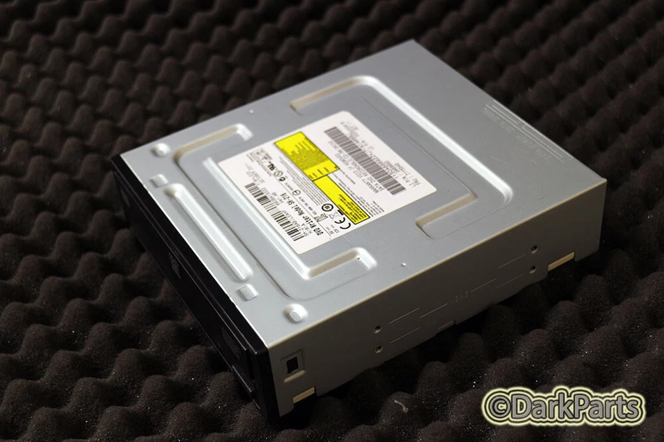 Toshiba SH-216 Black SATA DVD-RW Disk Drive - Image 1 of 1