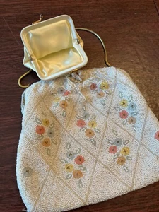 Vintage Jorelle Bags Hand Made In France Beaded Flowers Purse Beautiful - Picture 1 of 9