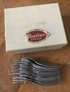 Lot Of (16) Vintage Butler England Stainless Steel Corn Cob Holders Spears