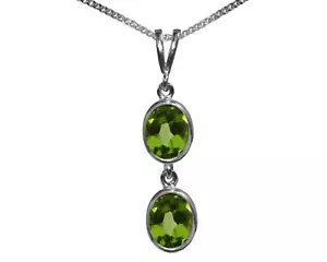 9ct Oro Blanco Natural Peridoto Doble Ovalado Cadena y Colgante Británico Hecho - Imagen 1 de 4