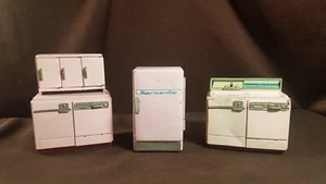 3 piezas electrodomésticos de muebles de cocina de metal para casa de muñecas Cragston Little Mothers - Imagen 1 de 9