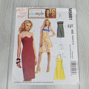McCalls Muster M5881 Ms DIY STYLE trägerloses Neckholder Kleid sommerlich Party GR. 4-12 - Bild 1 von 3