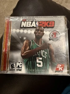 NBA 2K9 (PC, Nuevo y Precintado) Pocas Manchas en Estuche y Envoltura. - Imagen 1 de 6