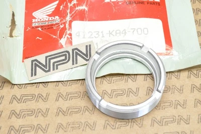 Nuevo de Lote Antiguo Honda CR125 R CR250 R CR480 R Cojinete de Rueda Trasera 41231-KA4-700 Foto 1 de 3