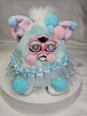 Винтажный, поколение 1, 1999, новом зеленый ребенок, Custom Pompom, Tiger Electronics, рабочий - Изображение 1 из 4