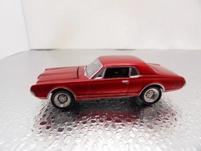 Mercury Cougar 1967 2004 Johnny Lightning Muscle Cars colección EE. UU. 1:64 Foto 1 de 4