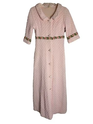 Vtg 70s Basila Floral Embroidery Empire Quilted Peignoir Robe Mod Cottage Pastel - Image 1 of 4