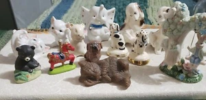 Lote de 13 figuras de porcelana/cerámica de colección - Imagen 1 de 23