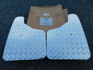 NEW 1999 - 2004 FORD F250 F350 SUPERDUTY DIAMONDPLATE REAR SPLASH SHIELDS SET W  - Picture 1 of 6