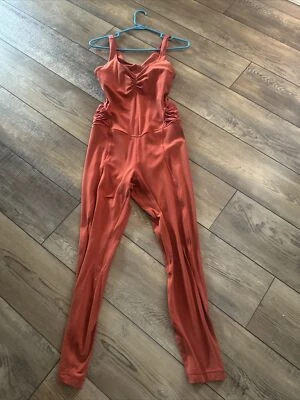 Боди Lululemon Align 25 дюймов размер 8 Cayenne Nulu встроенный бюстгальтер - Изображение 1 из 4